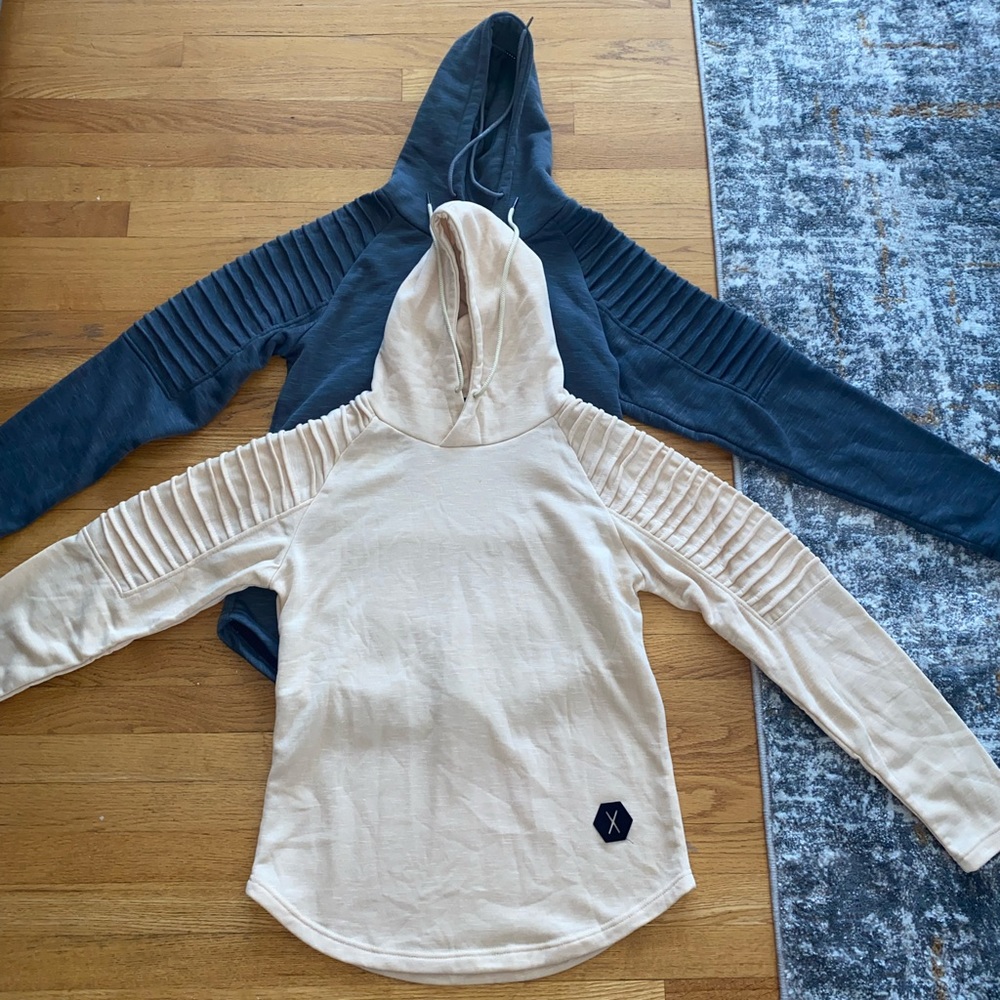 NEW SET OF 2 grey and cream color mens sweatshirts large